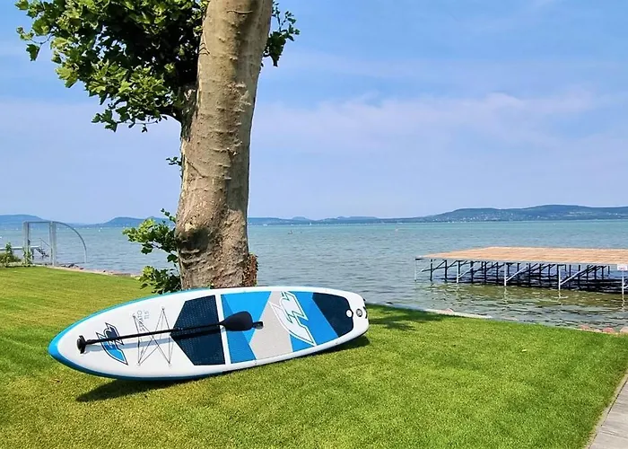 מלון דירות Platan Experience With Lakeview 3*